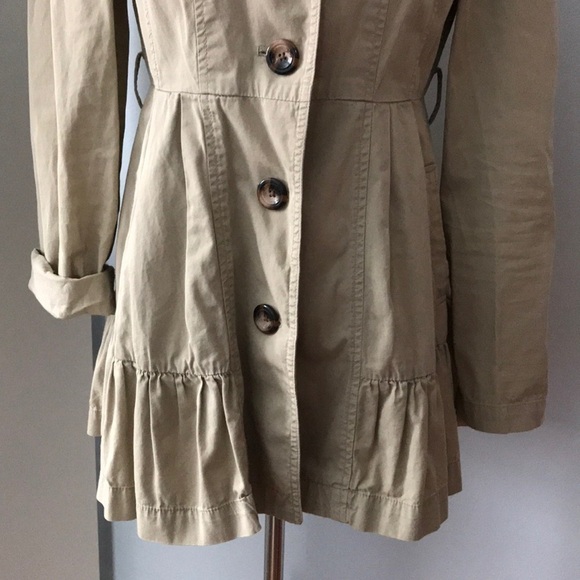 Ruffle Bottom Lightweight Spring Trench Coat - Picture 2 of 4